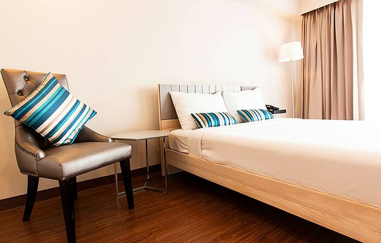 Samran Place Hotel