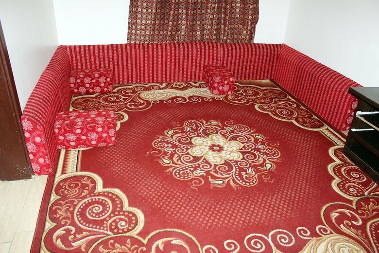 Al Eairy Furnished Apartments Qassim 1