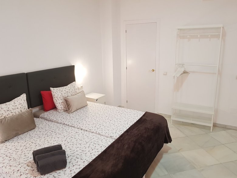 Hostal Fan Suites Duquesa