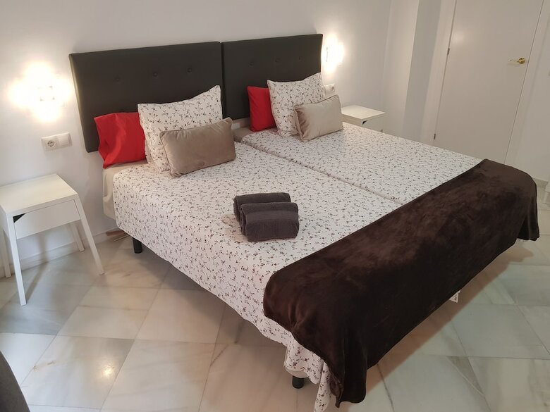 Hostal Fan Suites Duquesa