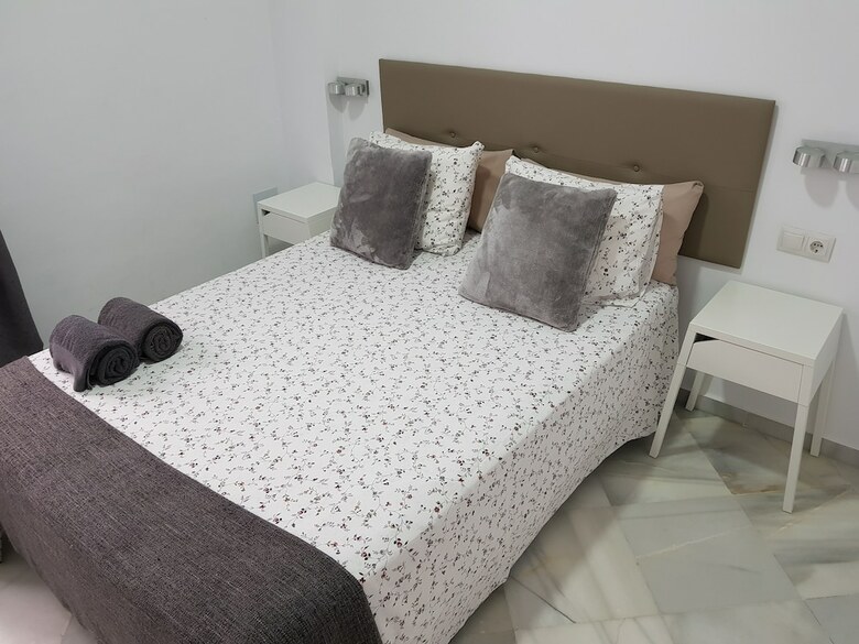 Hostal Fan Suites Duquesa