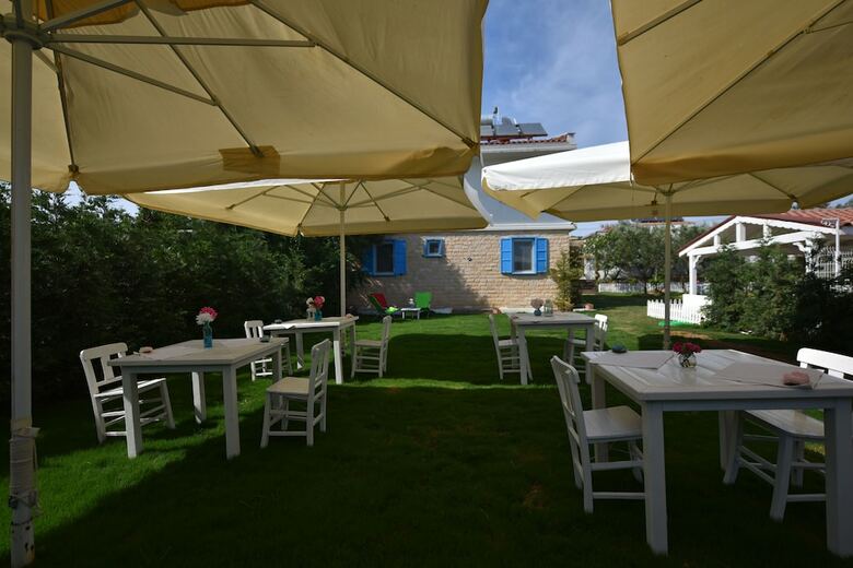 Garden Ada Hotel
