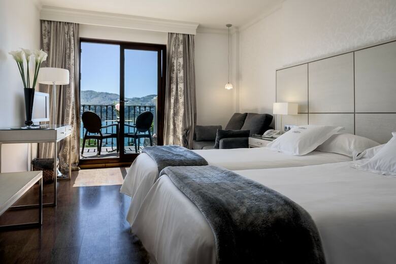 Hotel La Vi�uela