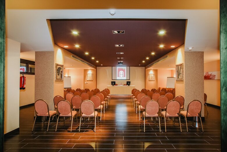 Hotel La Vi�uela
