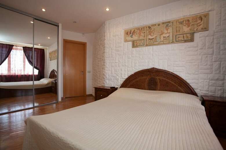 Innhome Apartments - Revolution Square