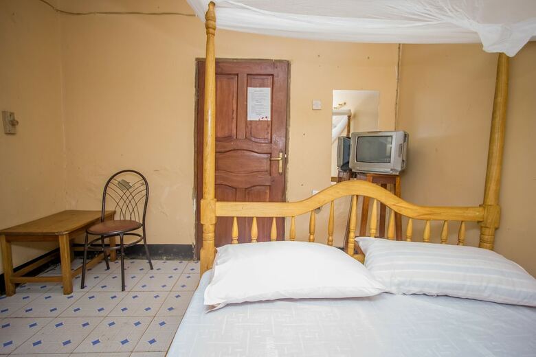 Emirate Hotel