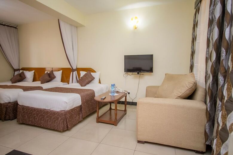Emboita Hotel
