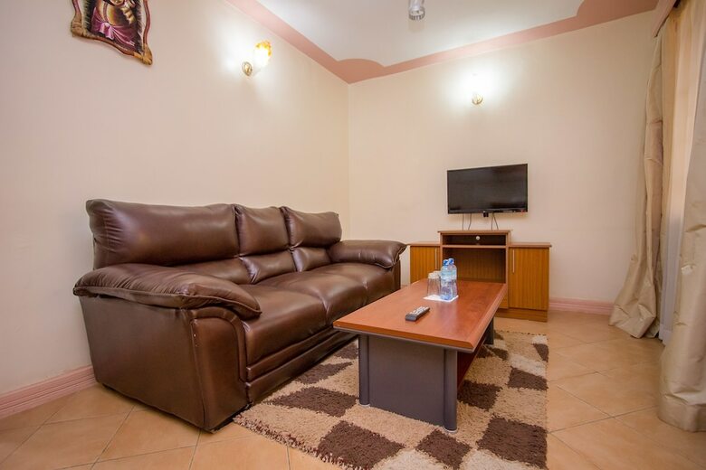 Emboita Hotel