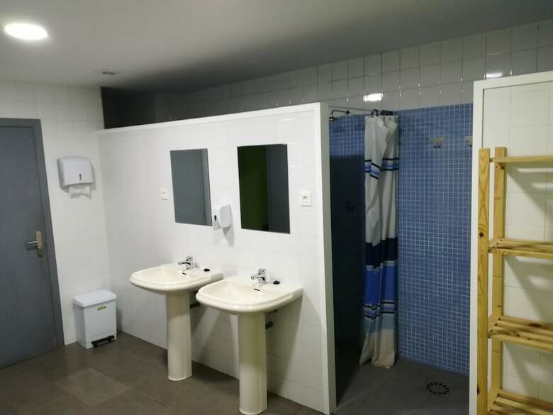Hostal Albergue Barullo