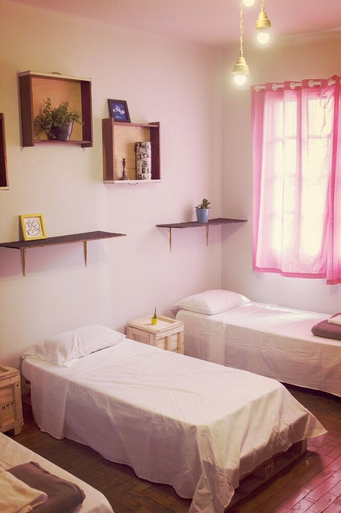 Hostal Hostel House 2741