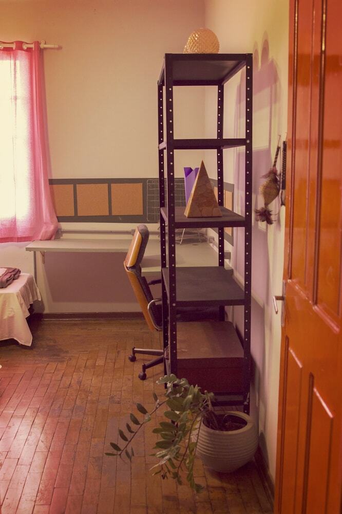 Hostal Hostel House 2741