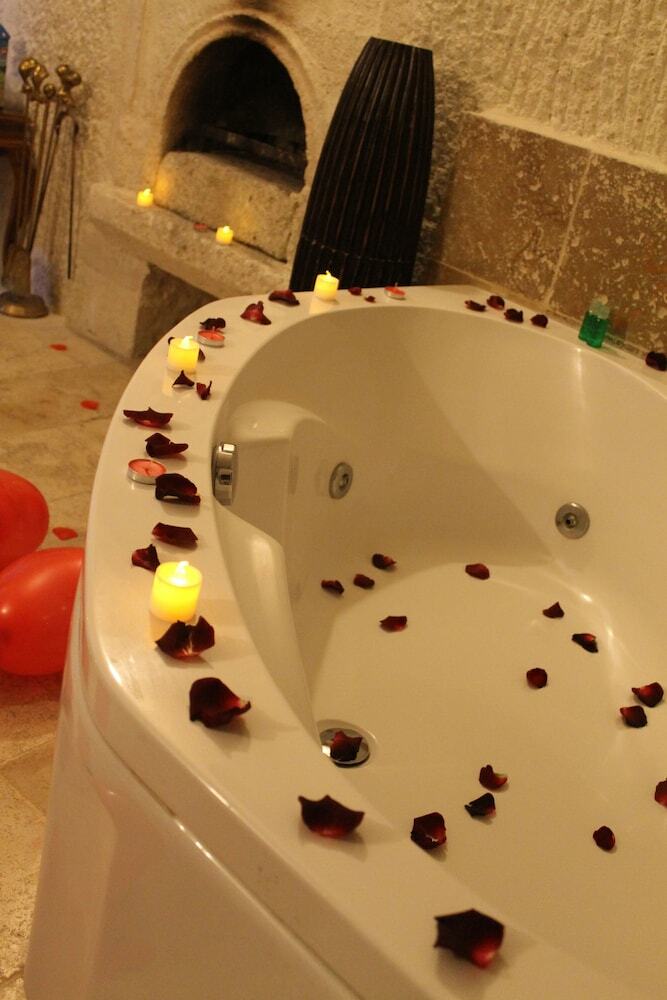 Miracle Cave Hotel - Special Class