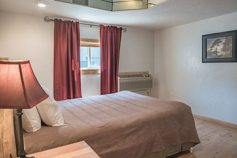 Hotel Glacier Basecamp Lodge