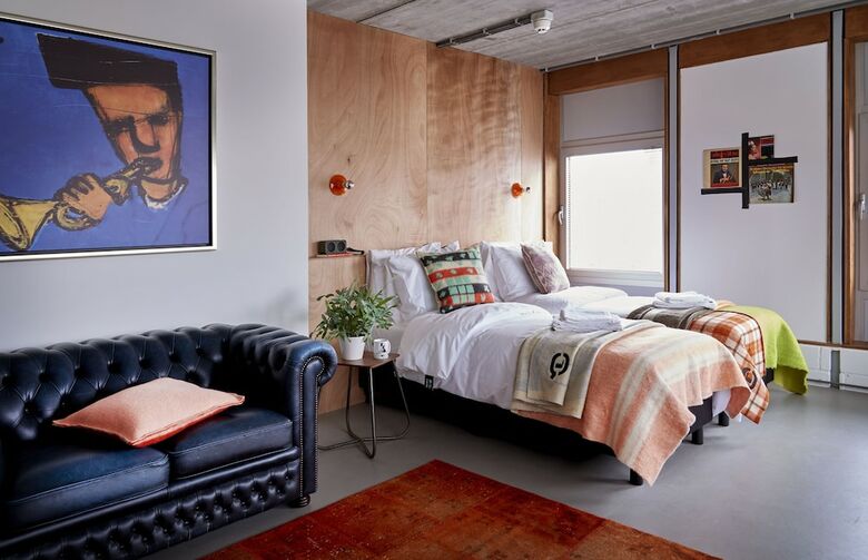 Q-factory Hotel