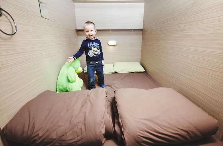Capsule Hotel 47 Nebo