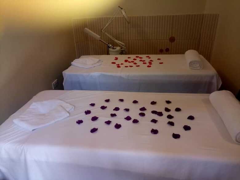 Mowicribs Hotel & Spa