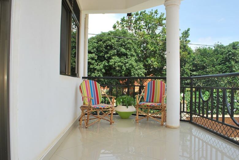 Mowicribs Hotel & Spa