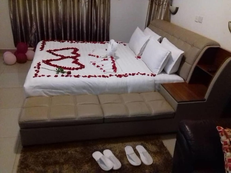Mowicribs Hotel & Spa