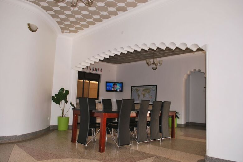 Mowicribs Hotel & Spa