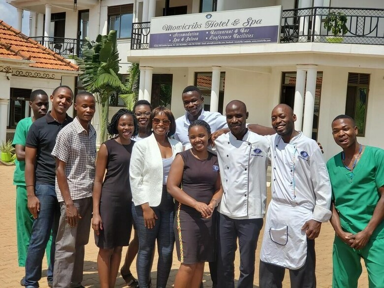 Mowicribs Hotel & Spa
