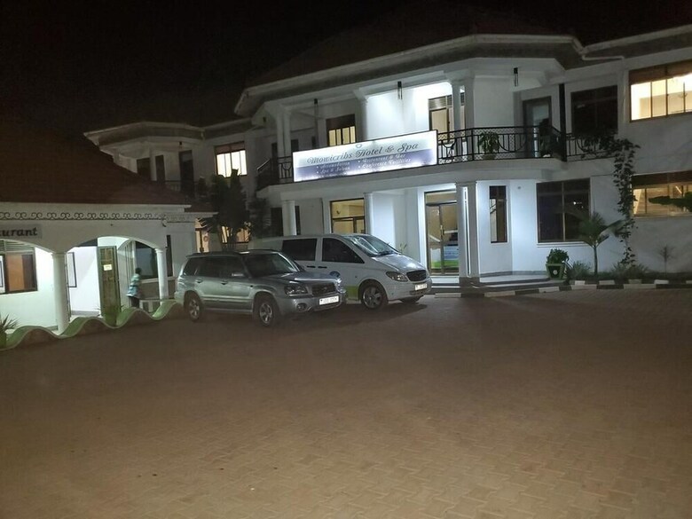 Mowicribs Hotel & Spa