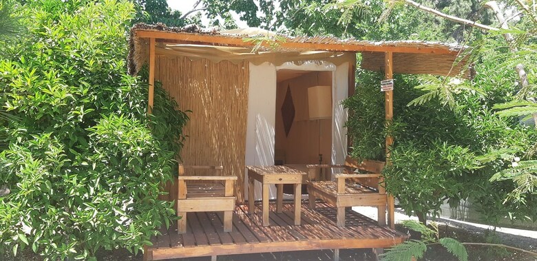 Secret Garden Bungalows & Tent Hotel