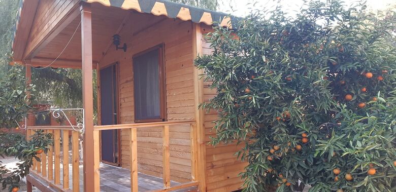 Secret Garden Bungalows & Tent Hotel