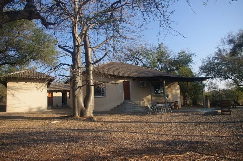 Hostal Antares Field Guide Training Centre - Hostel/backpacker