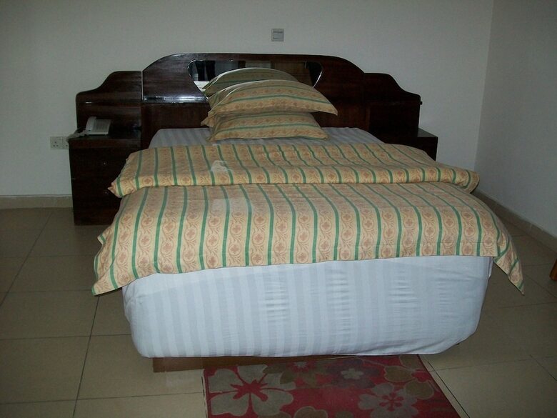 Ampomaah Hotel