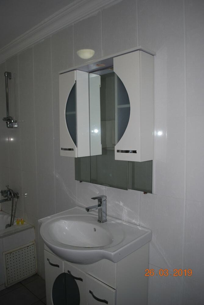 Ampomaah Hotel
