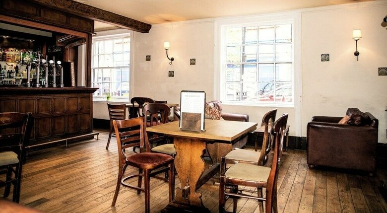 The Rugby Hotel