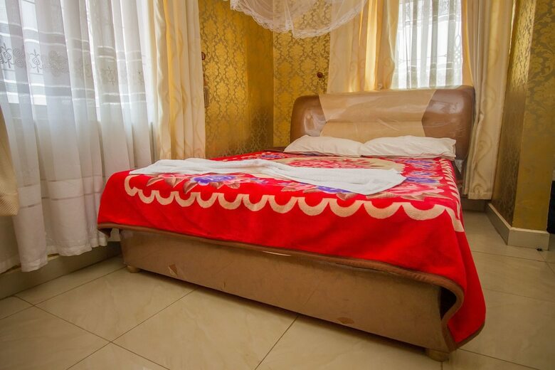 Platinum Royal Hotel
