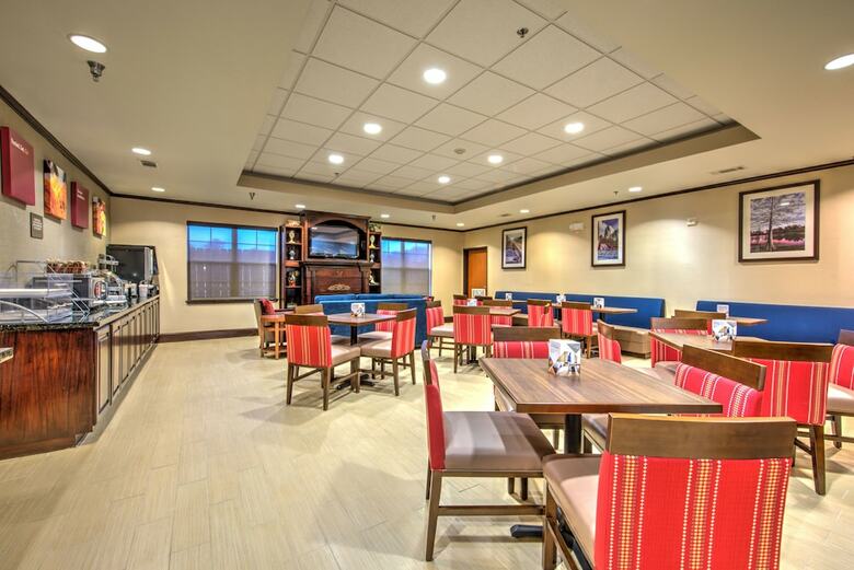 Hotel Comfort Suites