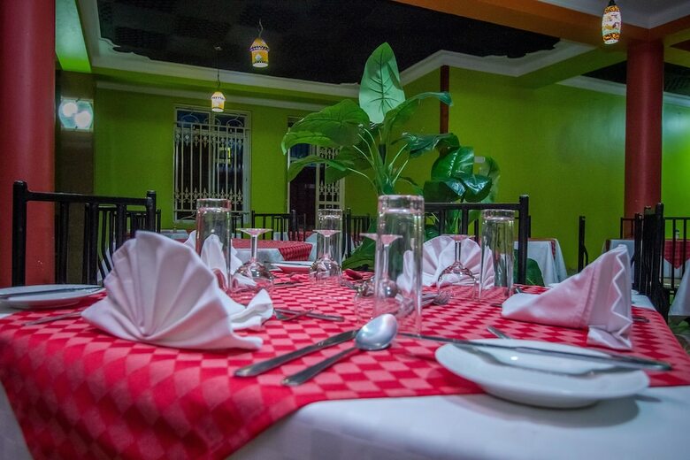 Jevine Hotel