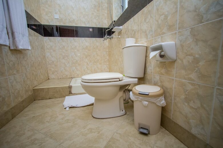 Jevine Hotel
