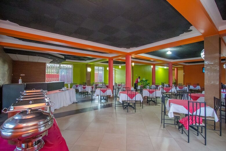 Jevine Hotel