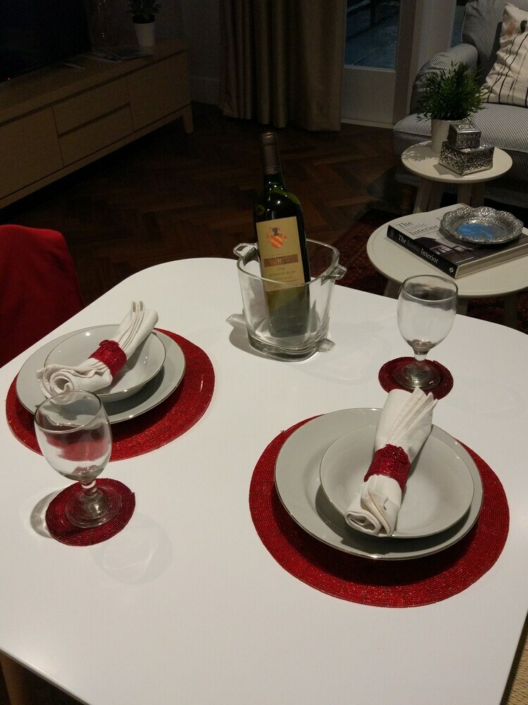 Hotel White Tree Residence