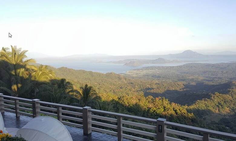 Bed & Breakfast The Oriental Luxury Suites Tagaytay
