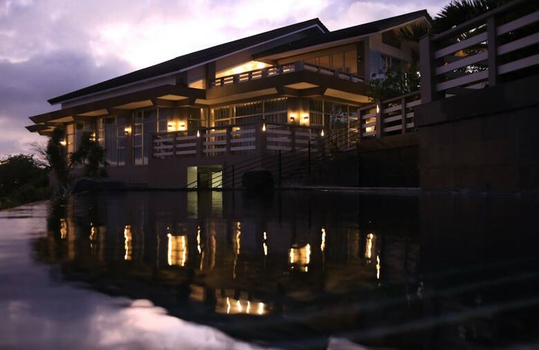 Bed & Breakfast The Oriental Luxury Suites Tagaytay