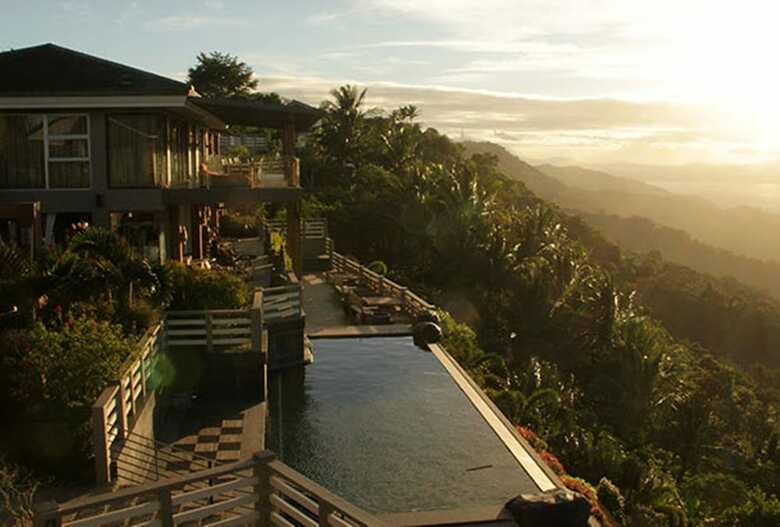 Bed & Breakfast The Oriental Luxury Suites Tagaytay