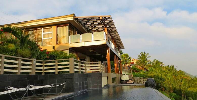 Bed & Breakfast The Oriental Luxury Suites Tagaytay