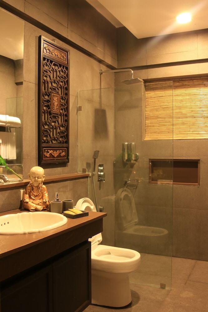 Bed & Breakfast The Oriental Luxury Suites Tagaytay