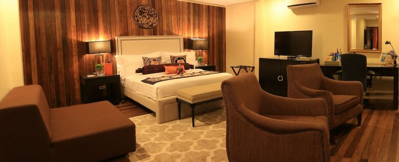 Bed & Breakfast The Oriental Luxury Suites Tagaytay