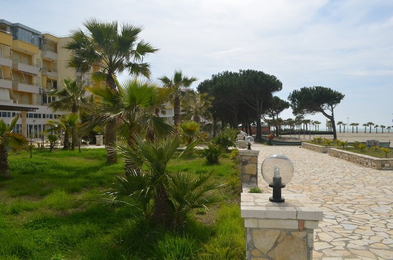Royal Park Hotel