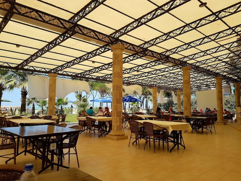Royal Park Hotel