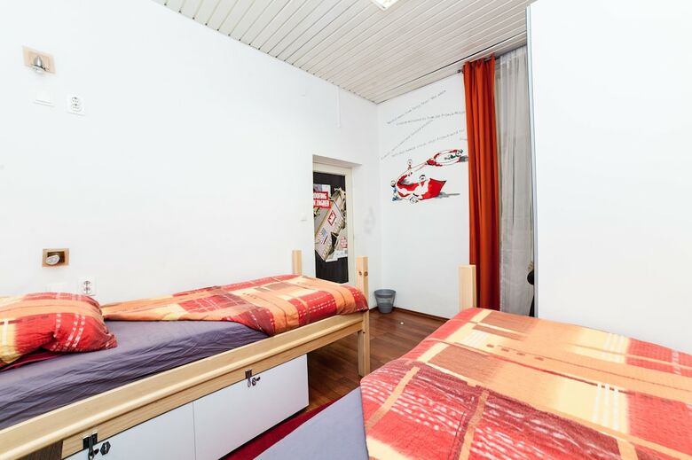 Hostal Palmers Lodge Hostel