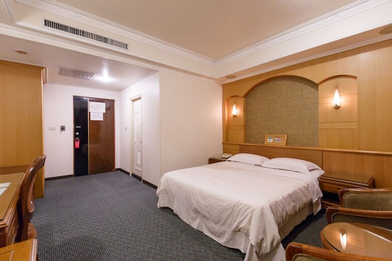 Champion Hotel