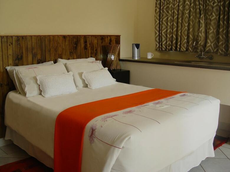 Hotel Esther's Lodge