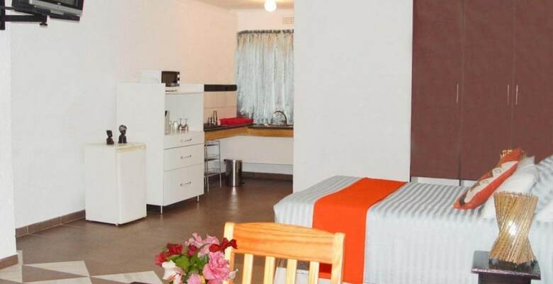 Hotel Esther's Lodge