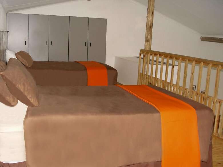 Hotel Esther's Lodge